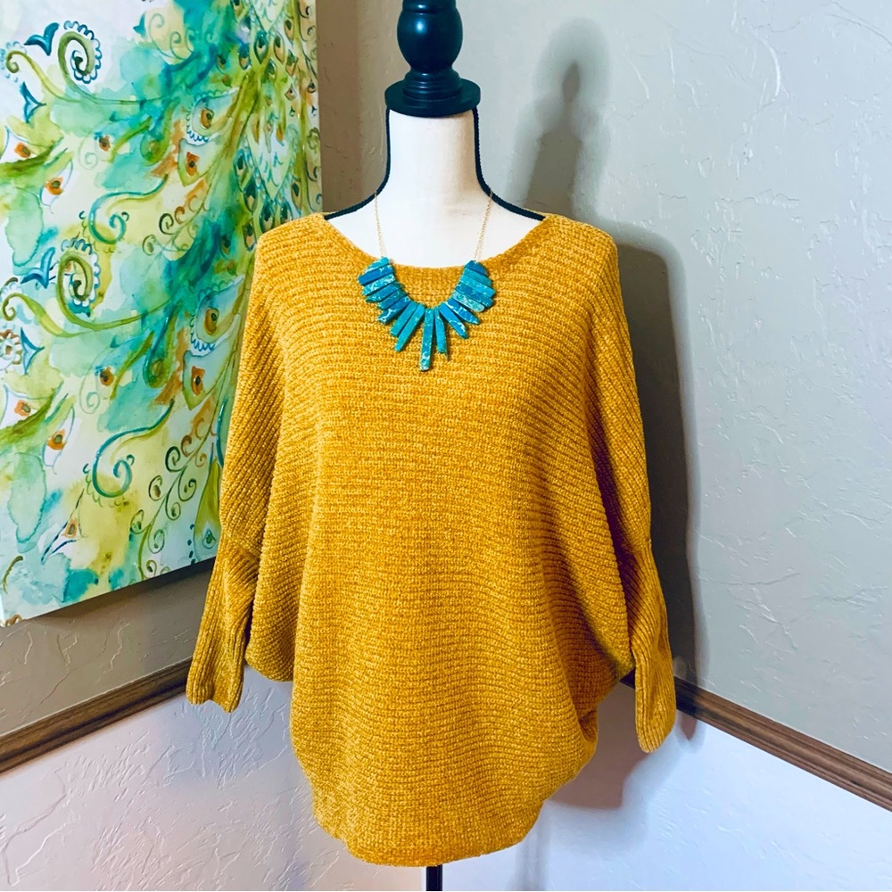 FAVLUX Boutique Dolman Sleeve Chenille Golden Sweater NWOT Size S